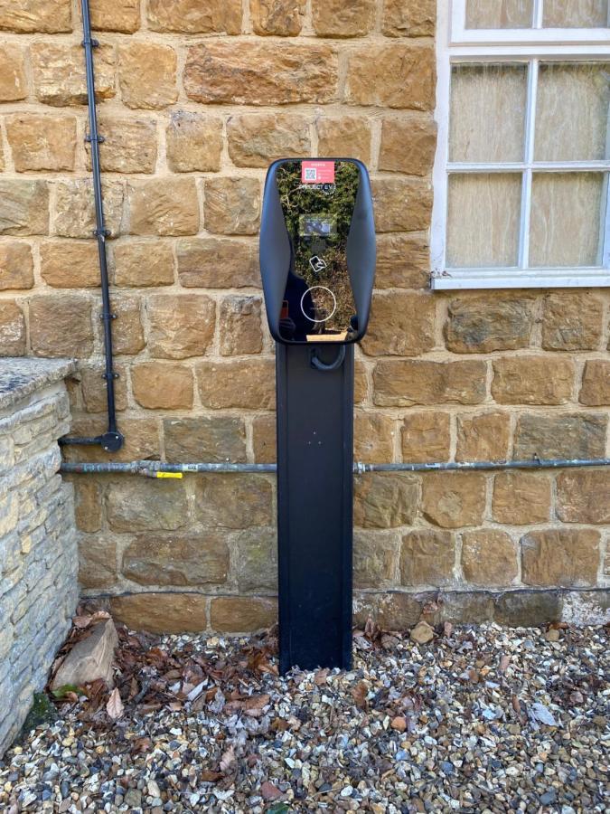 The Hollybush Inn And B&B Priors Marston 外观 照片