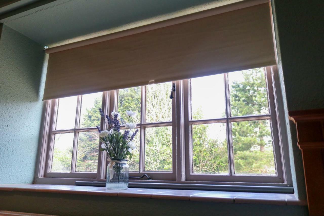 The Hollybush Inn And B&B Priors Marston 外观 照片